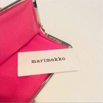 《マリメッコmarimekko／新品》がま口 マルチポーチ 小物入れ／PUOLIKAS KUKKARO ウニッコ MINI UNIKKO／037773 301／RED／MR001285_画像7