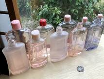 日本のレトロコスメ 昭和ガラス ピンク 紫 化粧水系瓶 化粧品瓶 いろいろ レトロ ガラス瓶 インテリア アクセサリー_画像1
