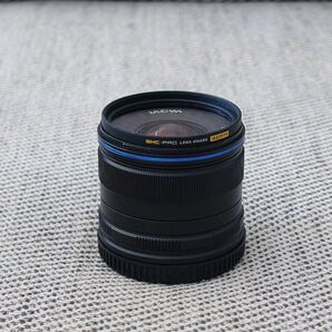 laowa 7.5mm F2 MFT 広角レンズ　マイクロフォーサーズ