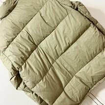 美品◎上質◎【DOWN JACKET】ダウンジャケット ベージュ 羽毛 アウター ジップアップ 軽量 スタンドカラー 防寒 メンズ サイズM/Y2628 SS_画像7