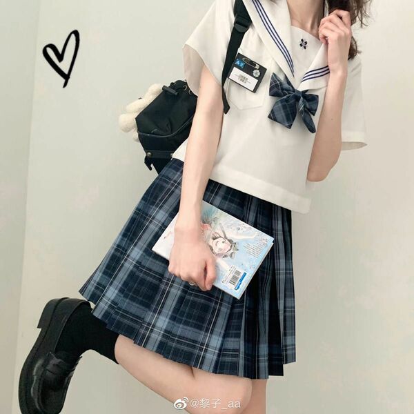 処分　コスプレ衣装　学生服　制服　紺黒チェック　スカート