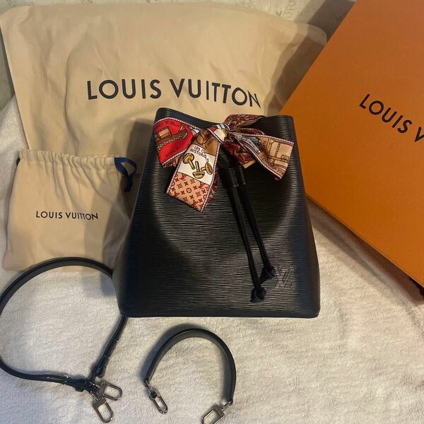 美品　LOUIS VUITTON ネオノエ　バンドー付き