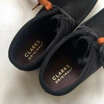 新品 Clarks ORIGINALS クラークス オリジナルズ 定番 Wallabee Boot ワラビー ブーツ UK10 メンズ スエード ブラック 黒 送料無料_画像4