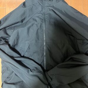 アウトファイターズ ナイロンジャケット