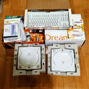 動作未確認 ジャンク SEGA Dreamcast ドリームキャスト 本体×2 キーボード×1 HKT-3000