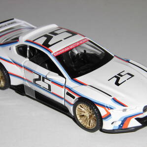 S=1/44☆BMW特注Maisto製 BMW3.0CSL HOMMAGE(Nr.25)PULLBACK TOY CAR:BMW3.0CSLオマージュ(#25)プルバックトイカー 未使用品！ の画像6