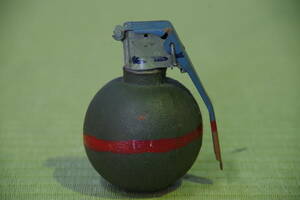 ◆44◆USED◆保管品◆実物 手榴弾 信管 火薬無し 安全品