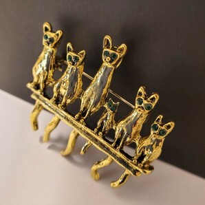 猫のブローチ ペンダント兼用 猫６匹 ゴールド 猫の雑貨 HANAKOの画像2