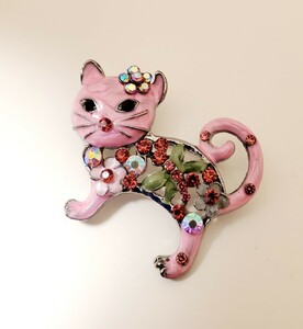 猫ブローチ　花柄　ピンク　猫の雑貨　HANAKO