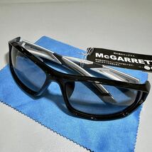 《展示品》 McGARRETT マクギャレット 15A 調光・偏光機能付きサングラス　ブラック／シルバー　キズあり_画像4