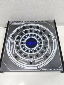 コレクター放出品　クローン FUTURE RETRO Revolution 303　美品　通電確認済み