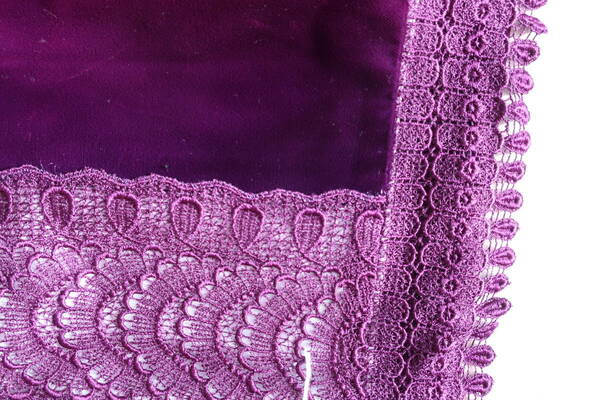 手芸材料　紫　ビロード　刺繍　レース　無地　部材取り用　生地　ハギレ　ショール　