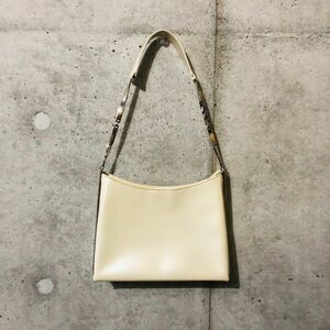 yt2012【60】//SalvatoreFerragamo★サルヴァトーレフェラガモ　ハンドバッグ　エナメル　ホワイト　BK-21　0245