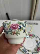 12B25 ROYAL DOULTON ロイヤルドルトン ティーカップ＆ソーサー 3点セット_画像2