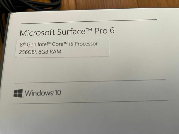 Surface Pro 6 ブラック 8GB/256GB Core i5