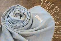 新品 春色【パシュミナ Pashmina】ボタニカル柄 ライトブルー×ベージュ L.BLUE×BEIGE 大判 ストール カシミア100% Cashmere_画像2