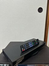 Panasonic ブルーレイディスクレコーダーDMR-BRW1010 通電確認 動作（トレー開閉のみ確認）リモコン付（電池カバー閉めボタン破損）_画像3