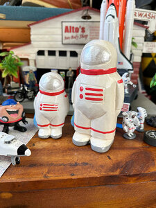 そんなつもりの宇宙飛行士　木彫り人形（親子2体セット） ■ アメリカン雑貨 アメリカ雑貨