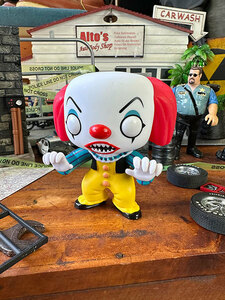 ファンコポップ　テレビドラマ版「IT」ペニーワイズ　フィギュア　FUNKO POP! ■ アメリカン雑貨 アメリカ雑貨