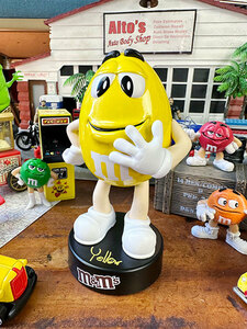 m&m's die-cast metal figure ( yellow ) # american miscellaneous goods America miscellaneous goods 