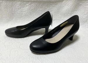 ◇新品21.5E◇BENEBISベネビス＊プレーンブラックパンプス＊