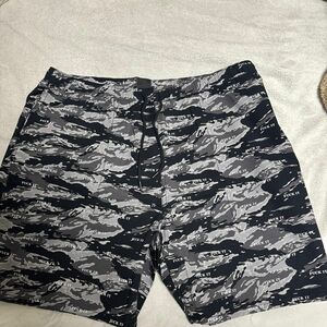 HUF ハフ ショーツ FUCK IT TIGER CAMO EASY SHORT ショートパンツ ハーフパンツ 迷彩柄