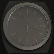209-0339 NIXON ニクソン　メンズ腕時計　ラバーベルト　クオーツ　黒　ブラック　TIME TELLER P タイムテラー　電池切れ 動作未確認_画像2