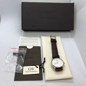 206-0012 Daniel Wellington ダニエルウェリントン 腕時計 革ベルト ブラウン 電池切れ 動作未確認