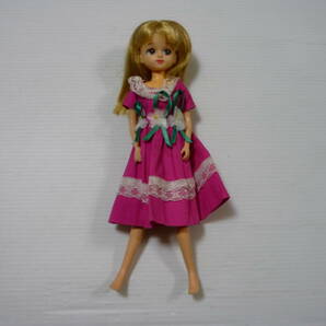 [L管02]人形 リカちゃん 洋服 ピンク リカちゃん人形 日本 ドール タカラトミー 着せ替え人形の画像1
