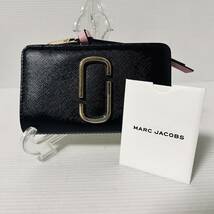 【新品同様/ゆうパケットポスト可】MARC JACOBS マークジェイコブス 二つ折り財布　レザー　＊9_画像1