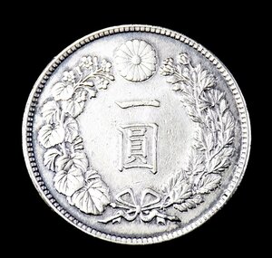 【蔵A3245d】古銭　一圓銀貨　大正三年　コインホルダーより抜粋しました。送料無料！