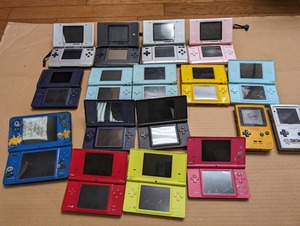 ジャンク品 ニンテンドー 初代DS 4台 DSLite 7台 DS i 3台 DSi LL 1台 ゲームボーイポケット2台 合計17台 まとめて セット