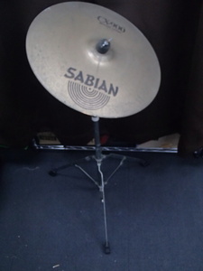 #58043【中古品】SABIAN セイビアン MEDIUM CRASH クラッシュシンバル CX-900 16インチ 41cm スタンド付き ドラム バンド