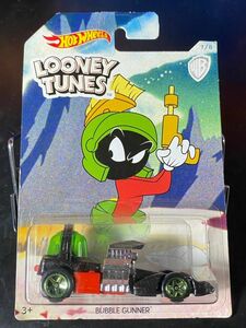 ホットウィール HOTWHEELS LOONEY TUNES BURBBLE GUNNER