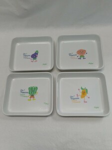 ノリタケ 中古 食器 長期保管 角皿 4枚セット vegetable キャラクター じゃがいも とうもろこし ピーマン なす 野菜 レトロ 角鉢