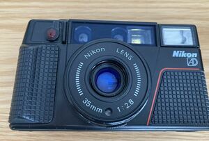 Nikon ニコン L35AD2. LENS 35mm 1:2.8. ピカイチ フイルムカメラ コンパクトカメラ　ソフトケース　ストラップ