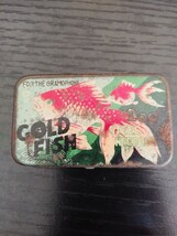 戦前蓄音機レコード針缶金魚藻金運縁起物開運GOLD FISHブリキケースSP盤パッケージ/真空管ゲビントガラス着物日本楽器帯留金工芸黒猫好み_画像2