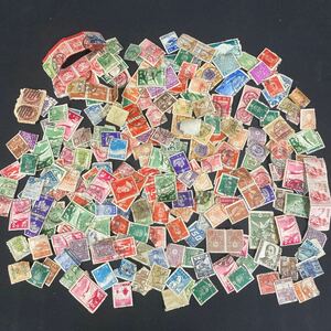 K2305 古い切手　大量　まとめて　切手　使用済　消印あり　レトロ　当時物　昭和　現状品