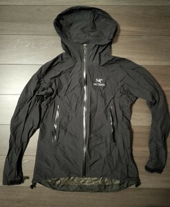 ARC'TERYX アークテリクス Gore-Tex ゴアテックス ナイロンジャケット マウンテンパーカ 女性　Mサイズ CA34438　ブラック