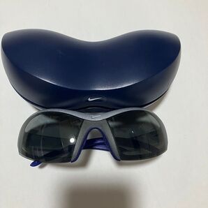 NIKE スポーツサングラス 専用ケース付き