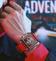 新品未使用★日本未入荷★LlGE高級メンズ腕時計 クロノグラフ 正規品 レッド 赤 ディーゼル フランクミュラー エルメス ファンに人気 防水_画像5