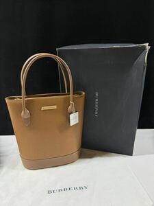 未使用品　Burberry バーバリー トートバッグ ロゴプレート 裏地ノバチェック キャメル　341 (100s)