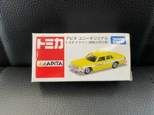 T00099　トミカ　アピタ　ユニーオリジナル　トヨタ　クラウン（道路公団仕様）