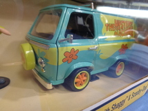 ■JADA　1/24　SCOOBY-DOO　ミステリーマシーン　フィギュア付_画像3