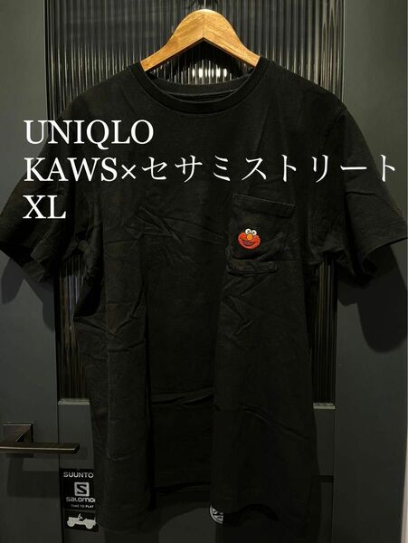 UNIQLO Tシャツ エルモ KAWS×セサミストリート XL