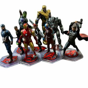 ディズニーストア限定アベンジャーズ/エンドゲームデラックスフィギュアセット　9体セット