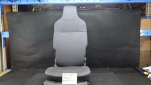 [石] DA16T キャリイ トラック 運転席シート 参考品番 85160-82MBO 個人宅不可 ■ 中古品 スズキ ドライバーシート トリムCO2■