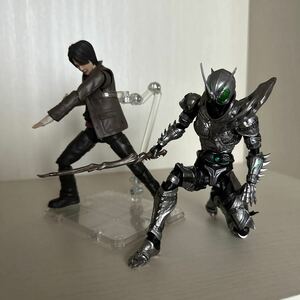 S.H figuarts 仮面ライダーブラックサン　シャドームーン&秋月伸彦　2体セット　開封品　中古美品