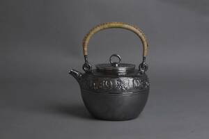純銀保証 蔵六居造 饕餮紋 獣口 湯沸 銀瓶 時代物 古美術品 煎茶道具 