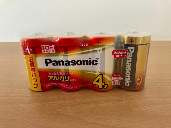 単1電池　4本　Panasonic製 アルカリ乾電池 推奨期限2024.09